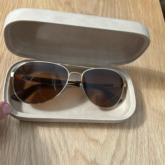 Chloe Glasses Case Vegan leather and metal Spring closure Gently worn - Picture 7 of 8